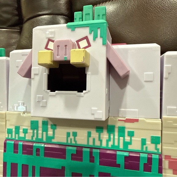 Minecraft 10” Legends Devourer - Picture 3 of 8